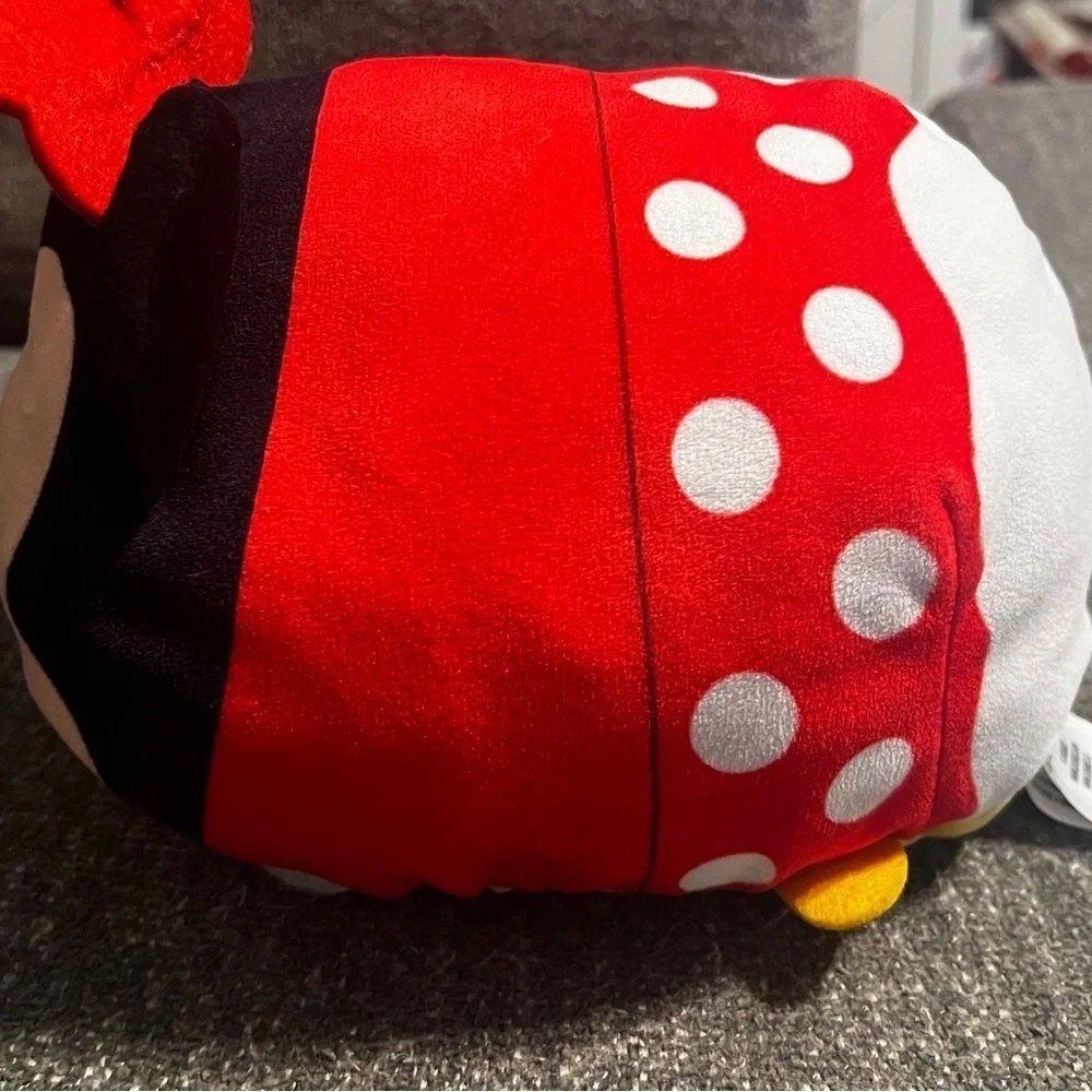 Official Disney Tsum Tsum Minnie Mouse Stuffed Animal Plushie Plush Toy 8 Inches